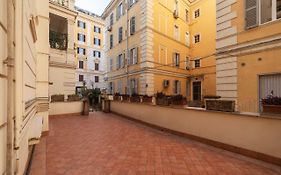 Residence Borgognoni Apartments