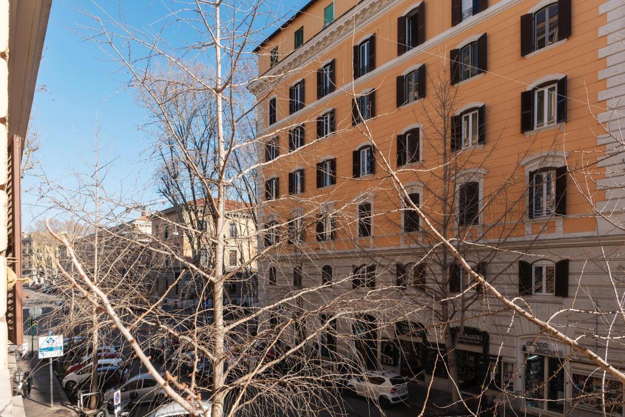 Residence Borgognoni Apartments Roma Esterno foto