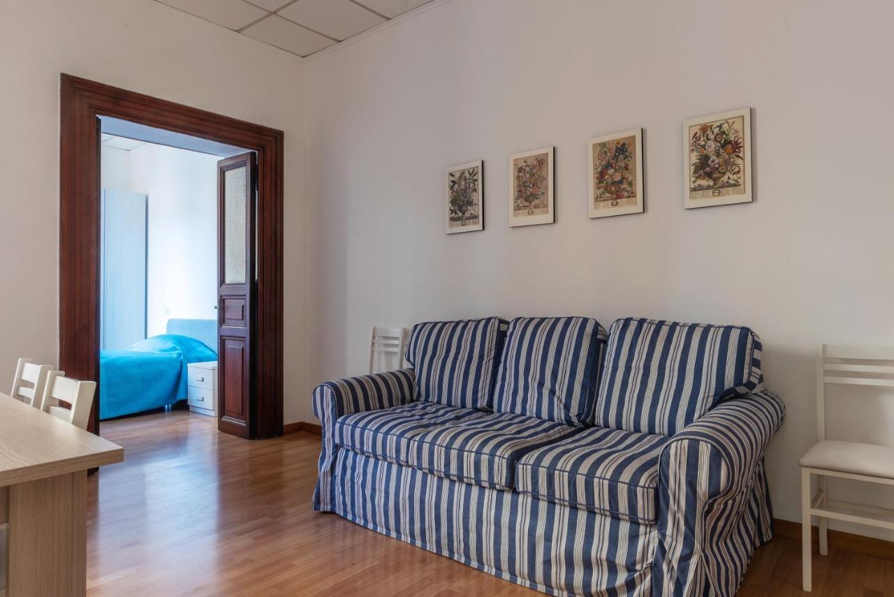 Residence Borgognoni Apartments Roma Esterno foto