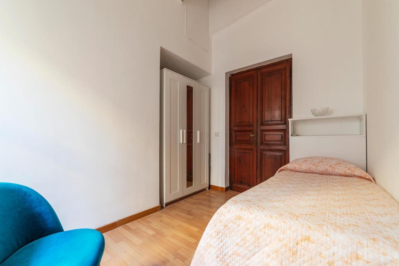Residence Borgognoni Apartments Roma Esterno foto