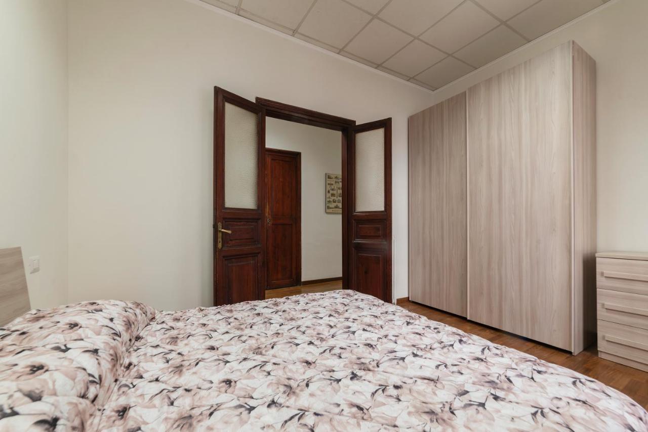 Residence Borgognoni Apartments Roma Esterno foto