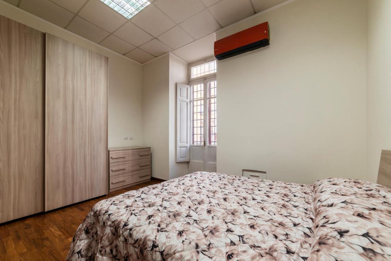 Residence Borgognoni Apartments Roma Esterno foto