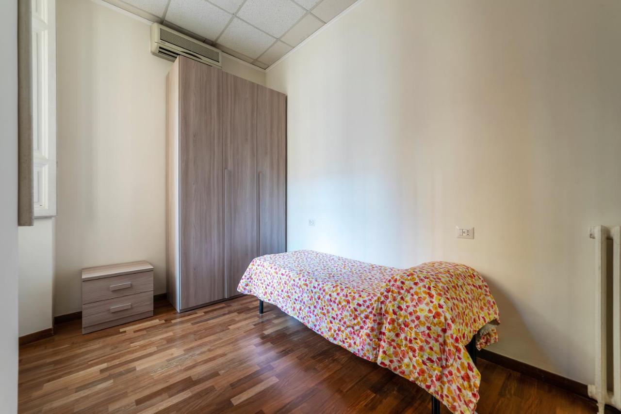 Residence Borgognoni Apartments Roma Esterno foto