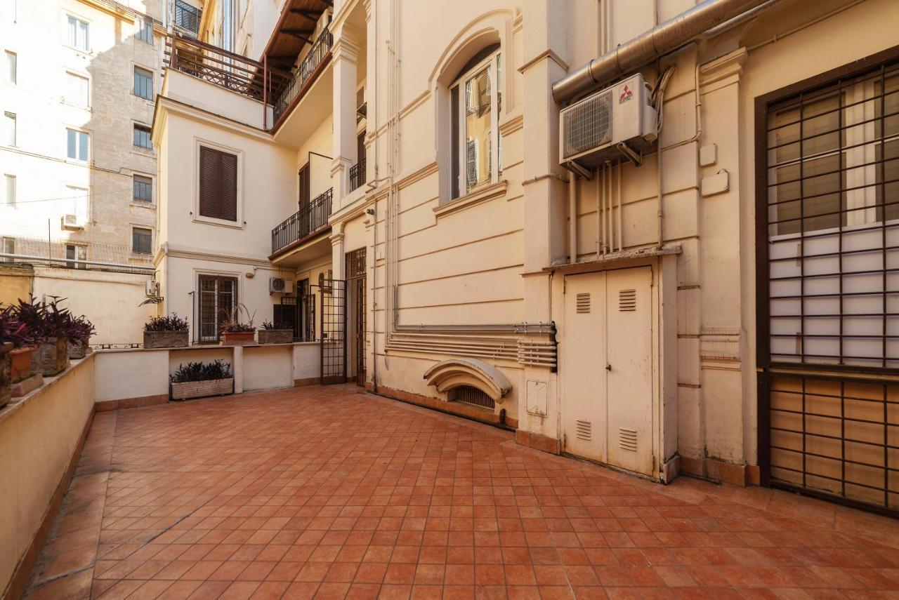 Residence Borgognoni Apartments Roma Esterno foto
